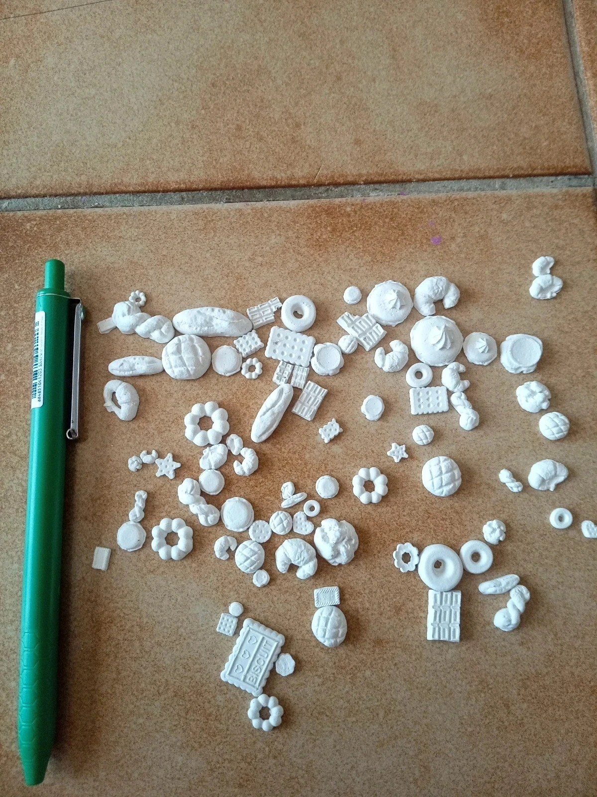 set met witte miniaturen om te schilderen / Creatief vrije tijdsbesteding – Bakkerij & Patisserie – photo 8